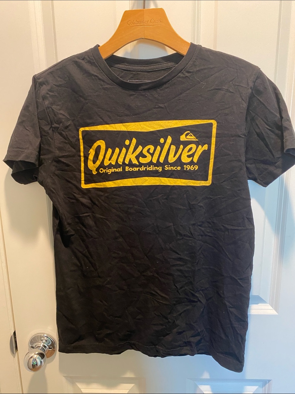 Quiksilver Men’s Black Short-Sleeve Tee with Yellow Logo EUC